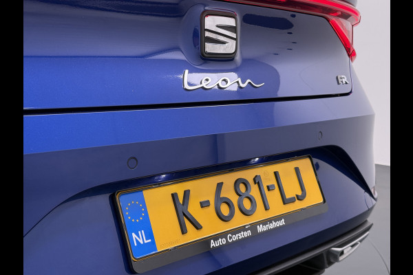 Seat Leon 1.5TSI 150PK FR Launch Edition Trekhaak Panoramadak Park+Side Assist Navi Ecc Adap.Cruise Control Pdc Apple Carplay Android Auto DAB Bleutooth Lmv Airco separaat achter Led Origineel Nederlandse Auto