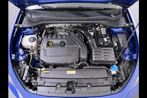 Seat Leon 1.5TSI 150PK FR Launch Edition Trekhaak Panoramadak Park+Side Assist Navi Ecc Adap.Cruise Control Pdc Apple Carplay Android Auto DAB Bleutooth Lmv Airco separaat achter Led Origineel Nederlandse Auto