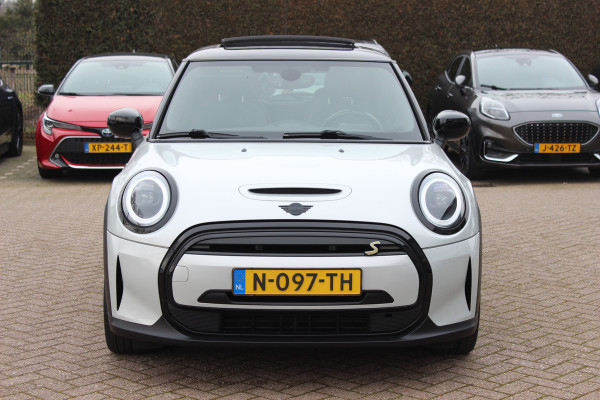 MINI Mini Electric Business Edition 33 kWh / Panoramadak / Leder / Keyless / 17'' / CarPlay / Navigatie / Stuur+Stoelverwarming / Cruise Control / LED Koplampen