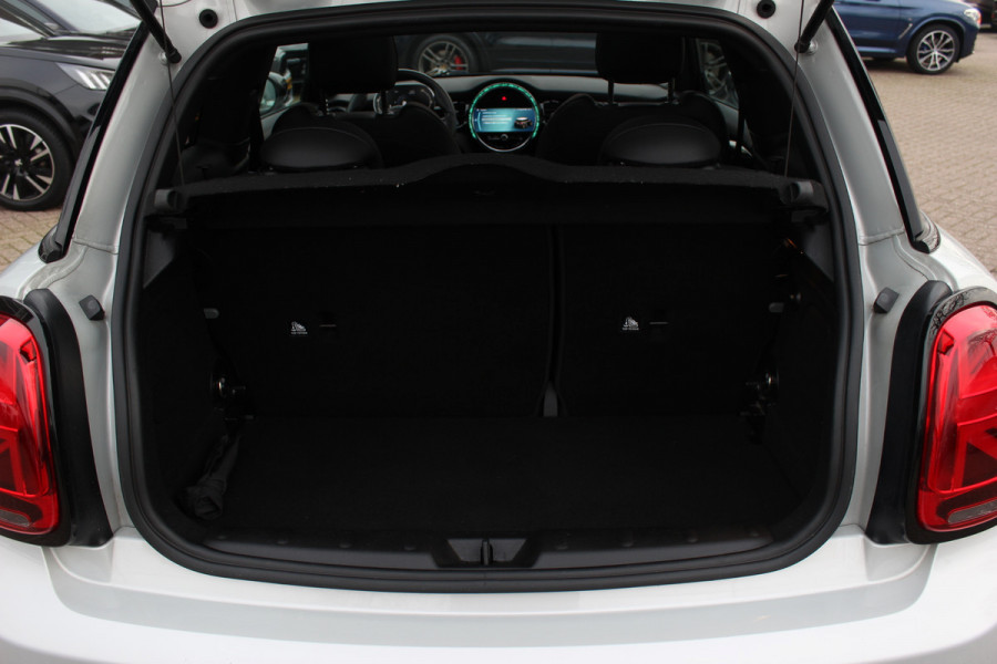 MINI Mini Electric Business Edition 33 kWh / Panoramadak / Leder / Keyless / 17'' / CarPlay / Navigatie / Stuur+Stoelverwarming / Cruise Control / LED Koplampen