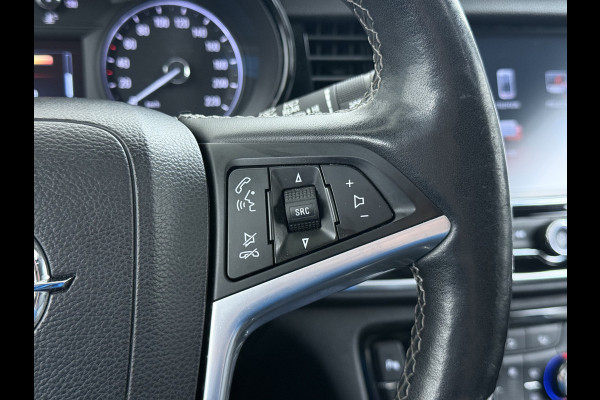 Opel Mokka X 1.4 Turbo 141PK Leder AGR Comfort Stoelen Navi Camera Ecc Cruise Control Schuif-kanteldak Apple Carplay Android Auto Bi-Fuel Onl Stoel+Stuurverwarming Lmv Led Privacy Glas Pdc Zeer luxe en complete Opel Mokka!