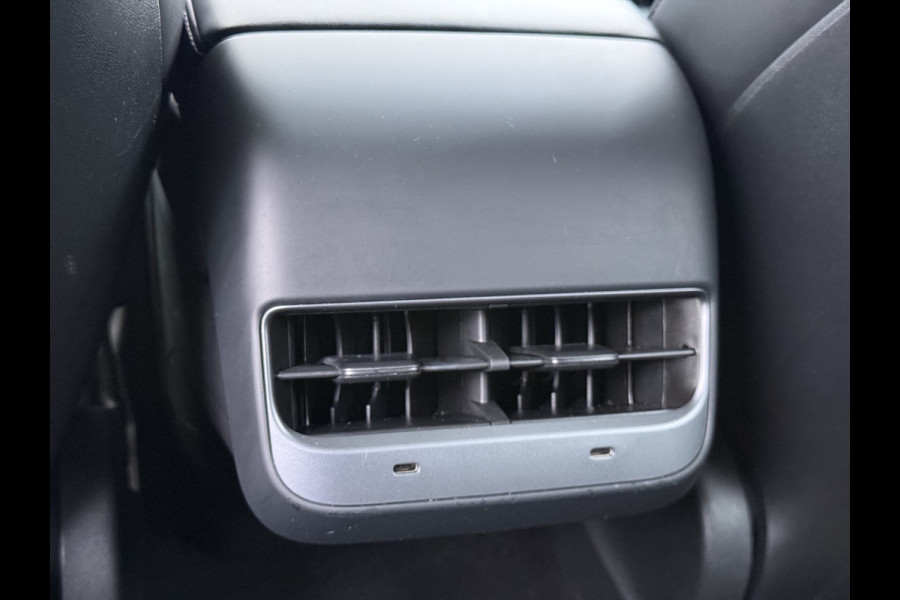 Tesla Model 3 RWD SR plus 325PK SOH 90% LFP Accu Lmv 18" AutoPilot Leder Panoramadak Adaptive-Cruise Camera's Elektr.-Stuur+Stoelen+Spiegels+G Navi LED DAB Voorverwarmen interieur via App Keyless One-Pedal-Drive Fabrieksgarantie op Accu en Motor tot 29-12-2028/160.000km