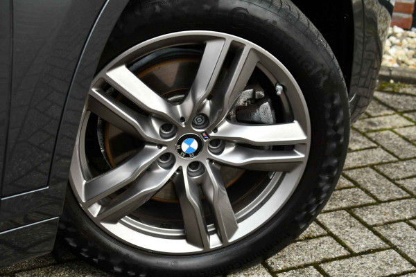 BMW X1 xDrive25e M-Sport Shadowline El-Klep 18inch Stoelverw