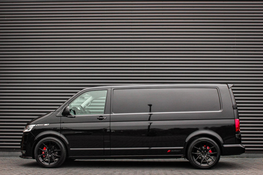 Volkswagen Transporter 2.0 TDI L2H1 150PK JB- EDITION DSG / PDC / VERLAGINGSVEREN / LEDEREN BEKLEDING / FULL / APPLE CARPLAY /NAVI