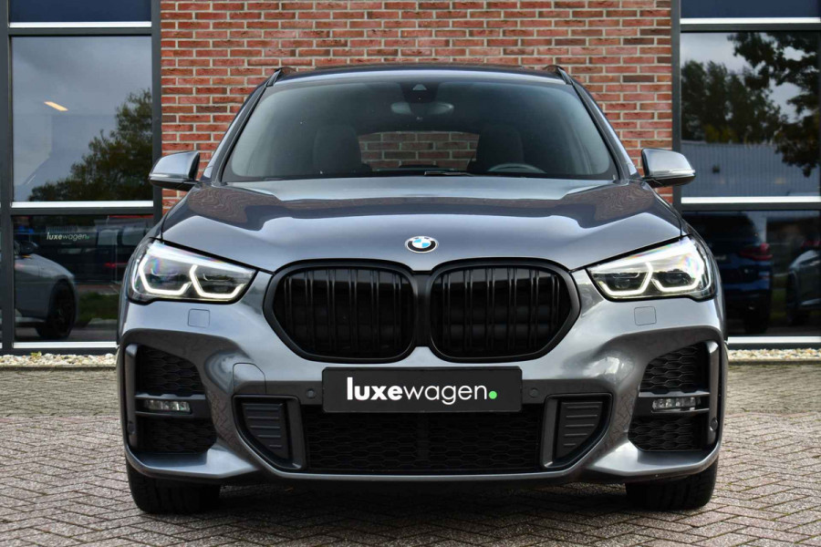 BMW X1 xDrive25e M-Sport Shadowline El-Klep 18inch Stoelverw