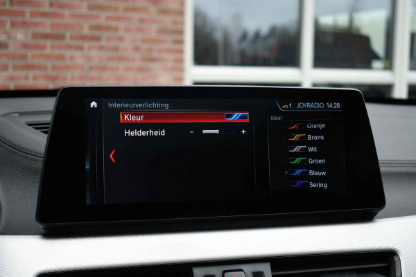 BMW X1 xDrive25e M-Sport Pano El-zetels Camera Carplay El-klep Shadowline