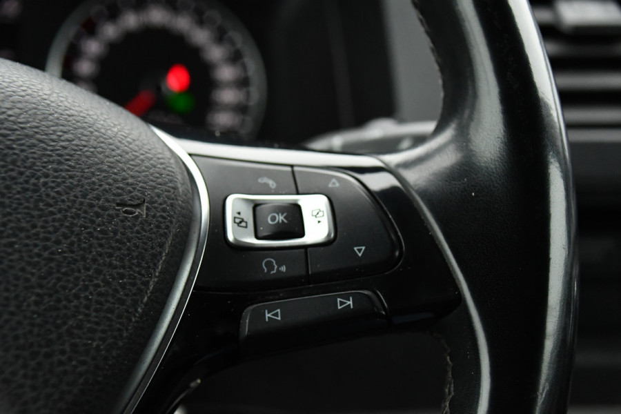 Volkswagen Transporter 2.0 TDI L2H1 Highline Cruise, Carplay, LED, 150pk, 2 x Schuifdeur,  Automaat, Trekhaak, Uniek!