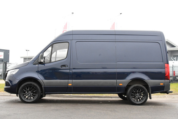 Mercedes-Benz Sprinter 317 1.9 CDI L2H2 RWD PB Edition Cruise, Camera, Carplay, Stoelverwarming, 170pk, Automaat, Trekhaak, Standkachel, Leder, Uniek!