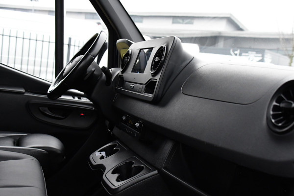 Mercedes-Benz Sprinter 317 1.9 CDI L2H2 RWD PB Edition Cruise, Camera, Carplay, Stoelverwarming, 170pk, Automaat, Trekhaak, Standkachel, Leder, Uniek!