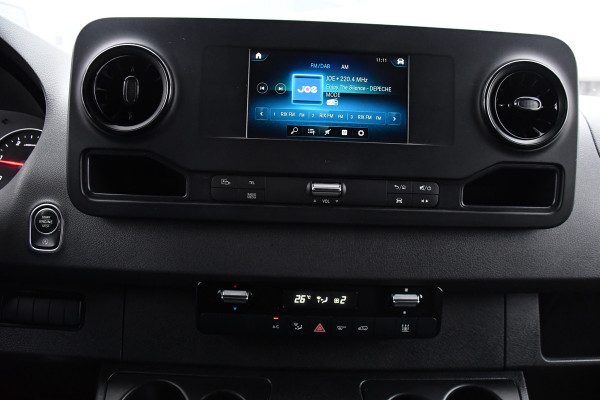 Mercedes-Benz Sprinter 317 1.9 CDI L2H2 RWD PB Edition Cruise, Camera, Carplay, Stoelverwarming, 170pk, Automaat, Trekhaak, Standkachel, Leder, Uniek!