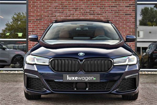 BMW 5 Serie 545e xDrive M-Sport Pano ACC HUD 20inch 360 Laser HiFi Adp-demping