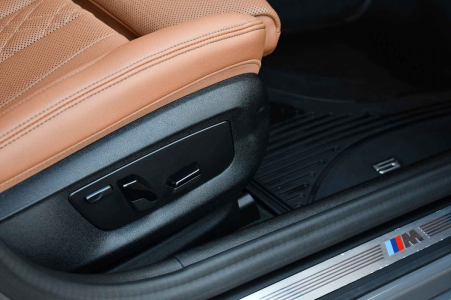 BMW 5 Serie 545e xDrive M-Sport Pano ACC HUD 20inch 360 Laser HiFi Adp-demping