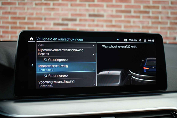 BMW 5 Serie 545e xDrive M-Sport Pano ACC HUD 20inch 360 Laser HiFi Adp-demping