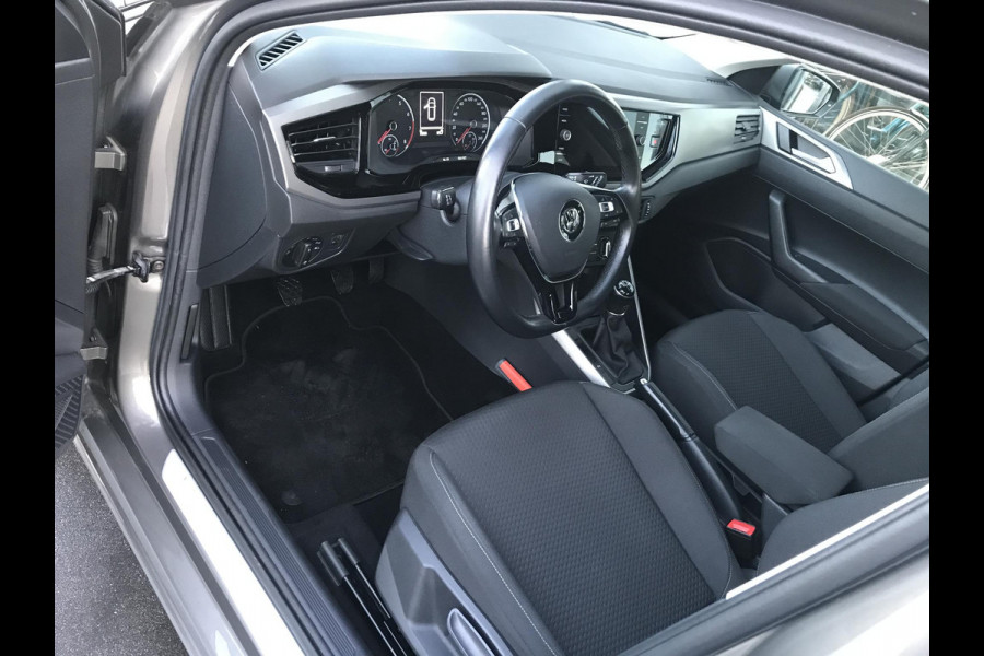 Volkswagen Polo 1.0 Comfortline Business Navigatie + camera