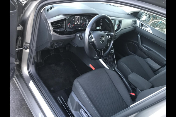 Volkswagen Polo 1.0 Comfortline Business Navigatie + camera