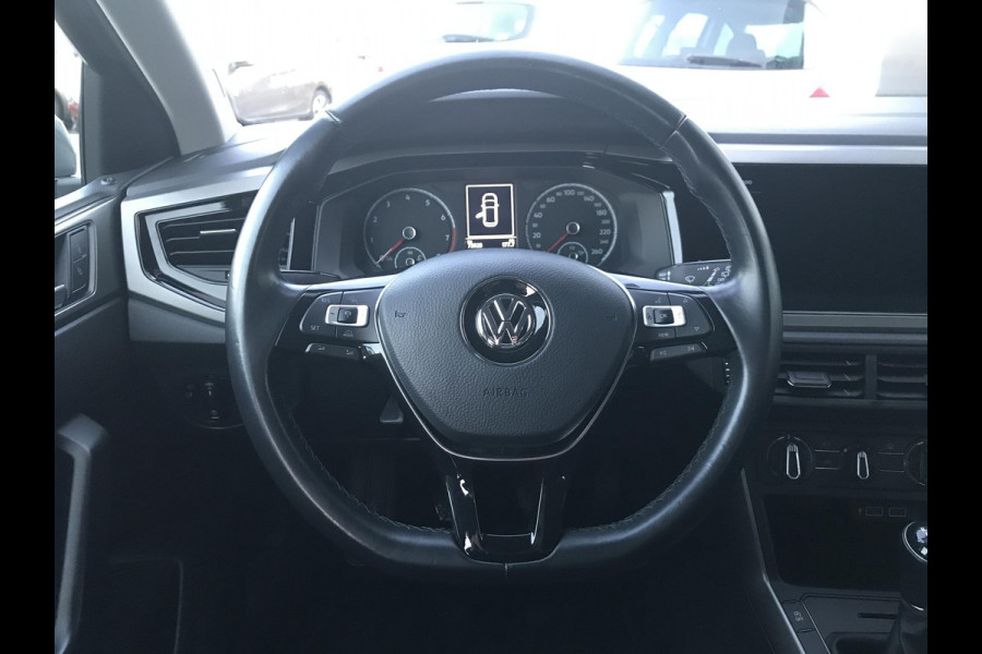 Volkswagen Polo 1.0 Comfortline Business Navigatie + camera