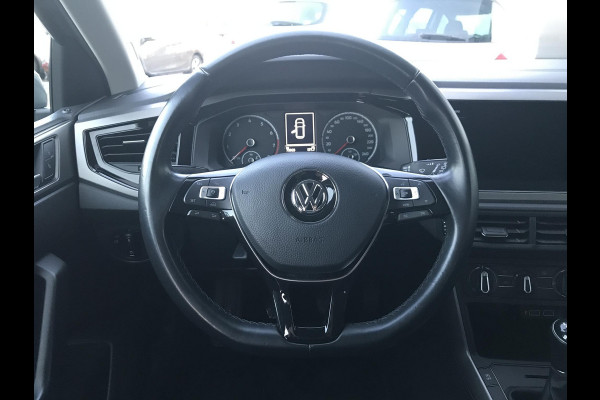 Volkswagen Polo 1.0 Comfortline Business Navigatie + camera