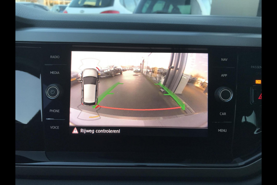 Volkswagen Polo 1.0 Comfortline Business Navigatie + camera
