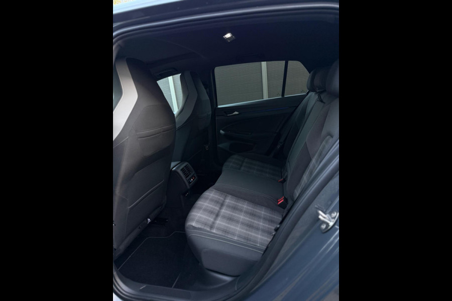 Volkswagen Golf 2.0 TDI GTD Panorama IQ CarPlay HuD