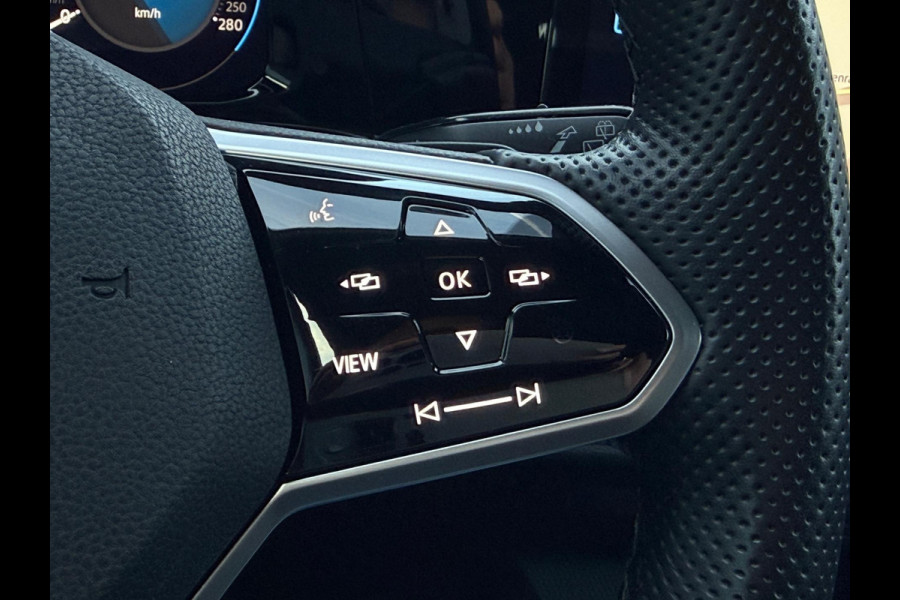 Volkswagen Golf 2.0 TDI GTD Panorama IQ CarPlay HuD