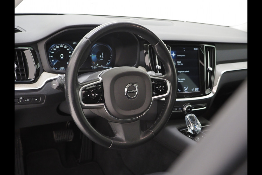 Volvo V60 2.0 T8 Twin Engine AWD Inscription | Panoramadak | Leder | Trekhaak | Camera | Keyless | Memory | Carplay