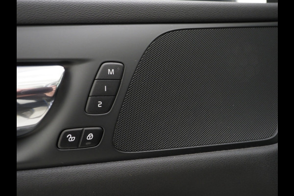Volvo V60 2.0 T8 Twin Engine AWD Inscription | Panoramadak | Leder | Trekhaak | Camera | Keyless | Memory | Carplay