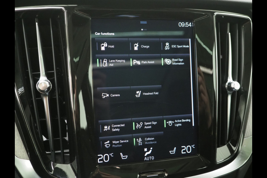 Volvo V60 2.0 T8 Twin Engine AWD Inscription | Panoramadak | Leder | Trekhaak | Camera | Keyless | Memory | Carplay