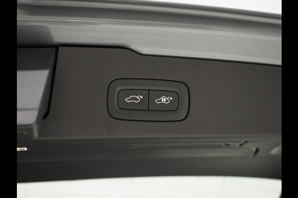 Volvo V60 2.0 T8 Twin Engine AWD Inscription | Panoramadak | Leder | Trekhaak | Camera | Keyless | Memory | Carplay