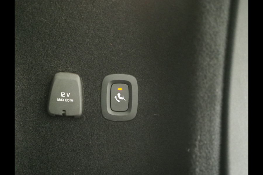 Volvo V60 2.0 T8 Twin Engine AWD Inscription | Panoramadak | Leder | Trekhaak | Camera | Keyless | Memory | Carplay