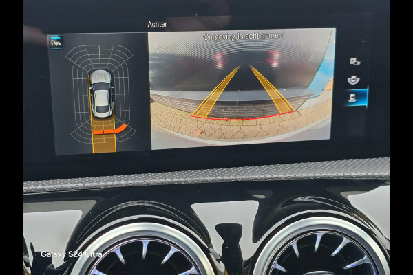 Mercedes-Benz CLA-Klasse 180 AMG 45 Look / Aut / TOPSTAAT / Navi / Ecc / Elek Pakket / Cruise Control / Led / Pdc / Allu Velgen