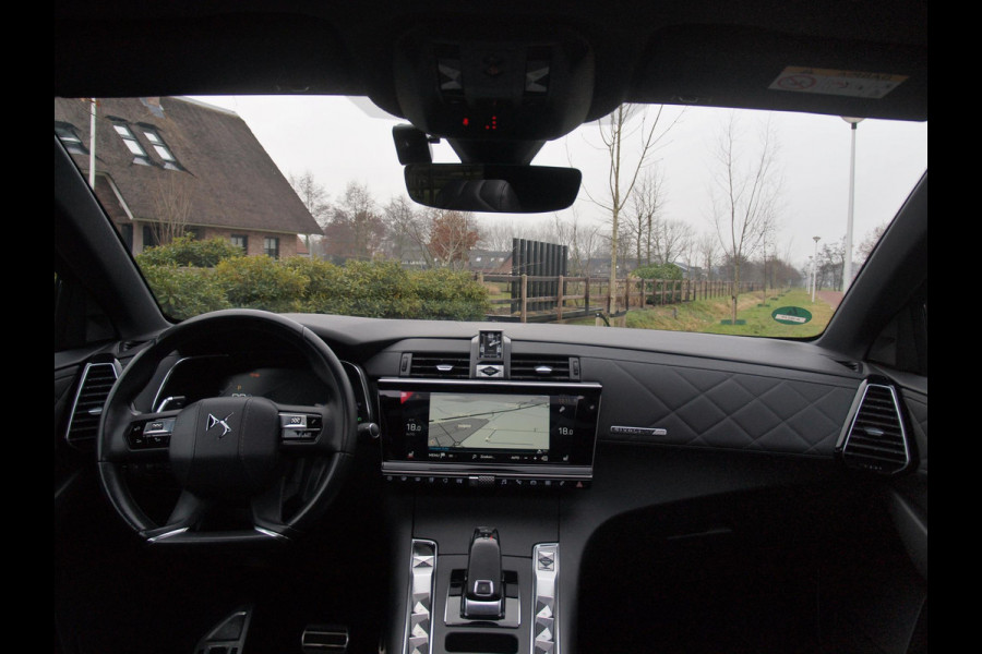 DS 7 Crossback 1.6 PureTech La Premiere | Panoramadak | Camera | Trekhaak | Apple Carplay | Cruise Control |