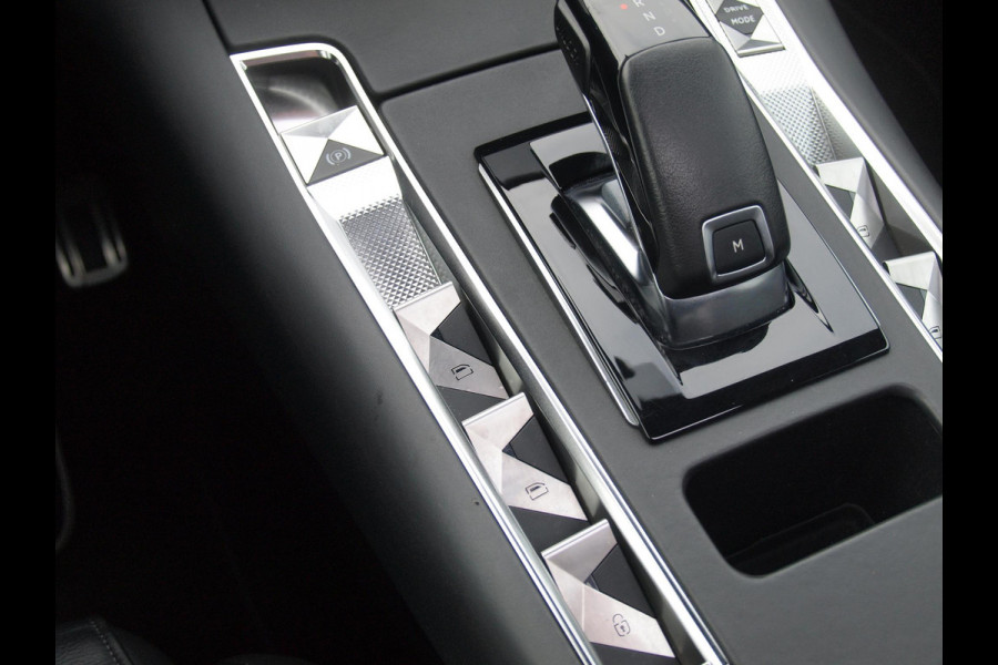 DS 7 Crossback 1.6 PureTech La Premiere | Panoramadak | Camera | Trekhaak | Apple Carplay | Cruise Control |