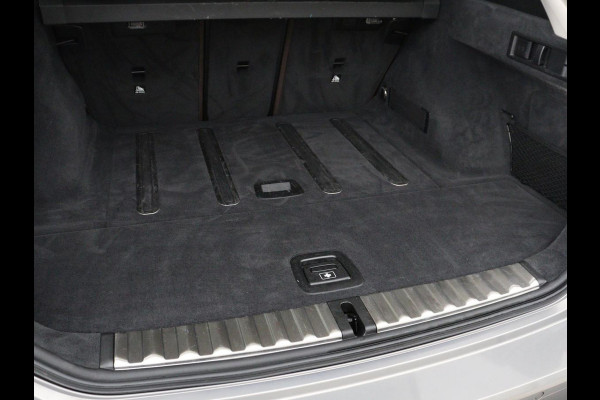 BMW 3-serie 330i High Executive Edition | 360 Camera | Leder | Harman/Kardon | Stoelverwarming | Camera | Carplay | Keyless | Live Cockpit | Navigatie | Full LED