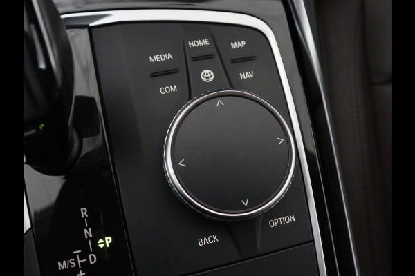 BMW 3-serie 330i High Executive Edition | 360 Camera | Leder | Harman/Kardon | Stoelverwarming | Camera | Carplay | Keyless | Live Cockpit | Navigatie | Full LED