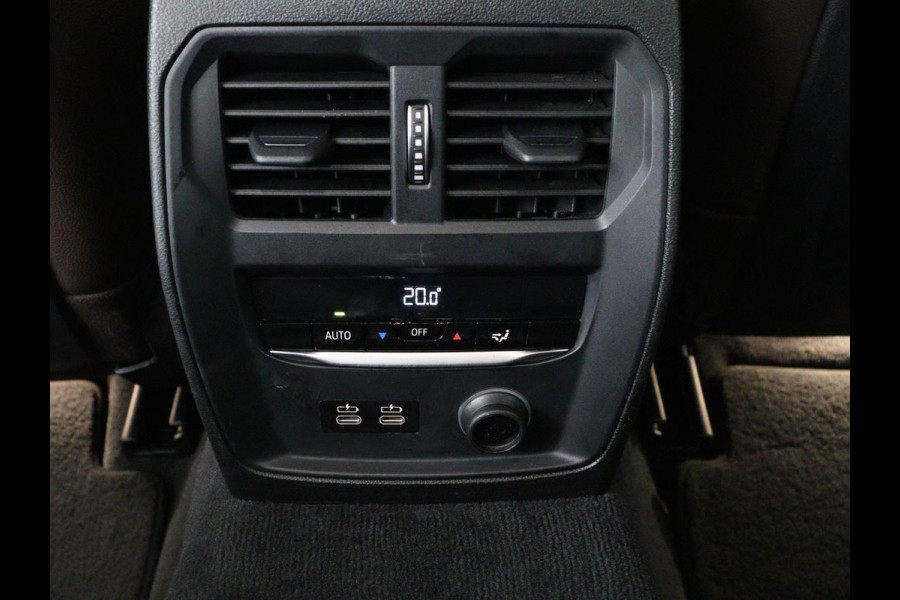 BMW 3-serie 330i High Executive Edition | 360 Camera | Leder | Harman/Kardon | Stoelverwarming | Camera | Carplay | Keyless | Live Cockpit | Navigatie | Full LED