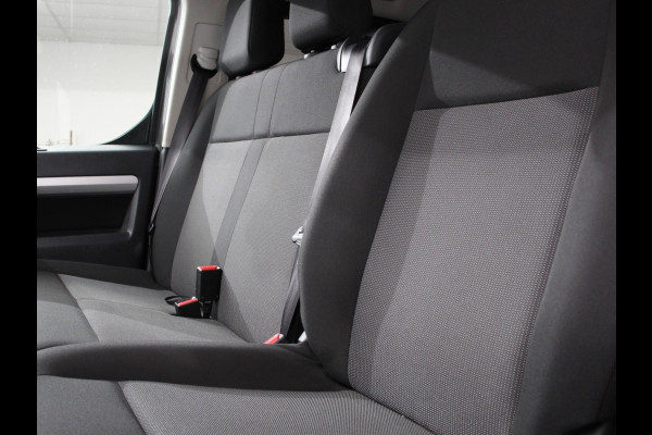 Toyota PROACE Electric Verso L2 Extra Range Cool 75 kWh 9p Personen bus | Climate Control | Apple Carplay/Android Auto | Parkeer sensoren | Cruise Control | Bumpers in kleur