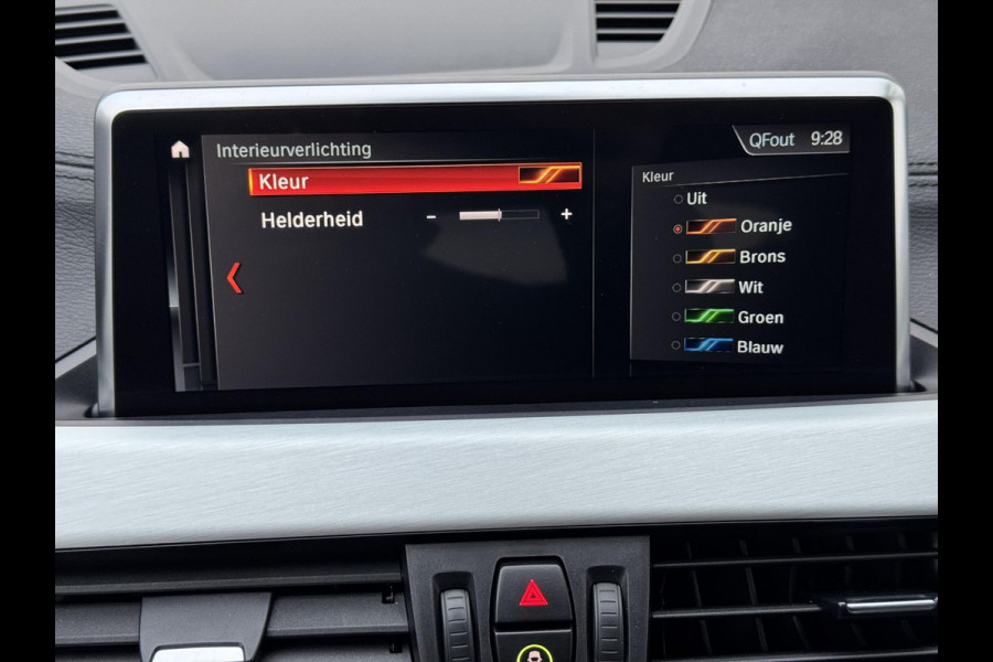 BMW X1 SDrive18i High Executive Cruise Climate control Leer+memory Sfeerverlichting Navigatie Full LED Parkeersensoren