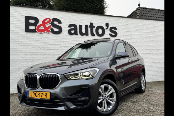 BMW X1 SDrive18i High Executive Cruise Climate control Leer+memory Sfeerverlichting Navigatie Full LED Parkeersensoren