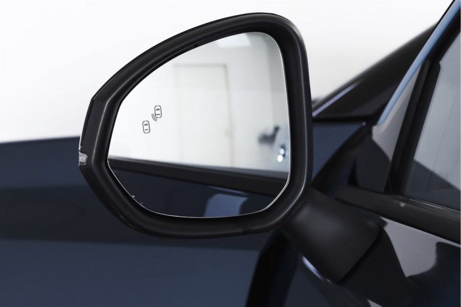 Lynk & Co 01 1.5 PHEV 261PK MY23 | Donkere hemel | 360 Camera | 7.4 kWh boordlader | S/K-panodak | Adapt. Cruise | Memory | Elek. klep | LM 20" | 0949