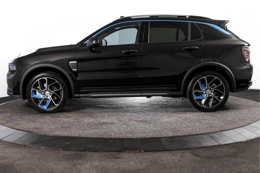 Lynk & Co 01 1.5 PHEV 261PK MY23 | Donkere hemel | 360 Camera | 7.4 kWh Boordlader | S/K-panodak | Adapt. Cruise | Memory | Elek. klep | LM 20" | 2617