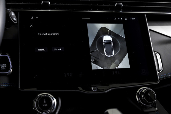 Lynk & Co 01 1.5 PHEV 261PK MY23 | Donkere hemel | 360 Camera | 7.4 kWh Boordlader | S/K-panodak | Adapt. Cruise | Memory | Elek. klep | LM 20" | 4481
