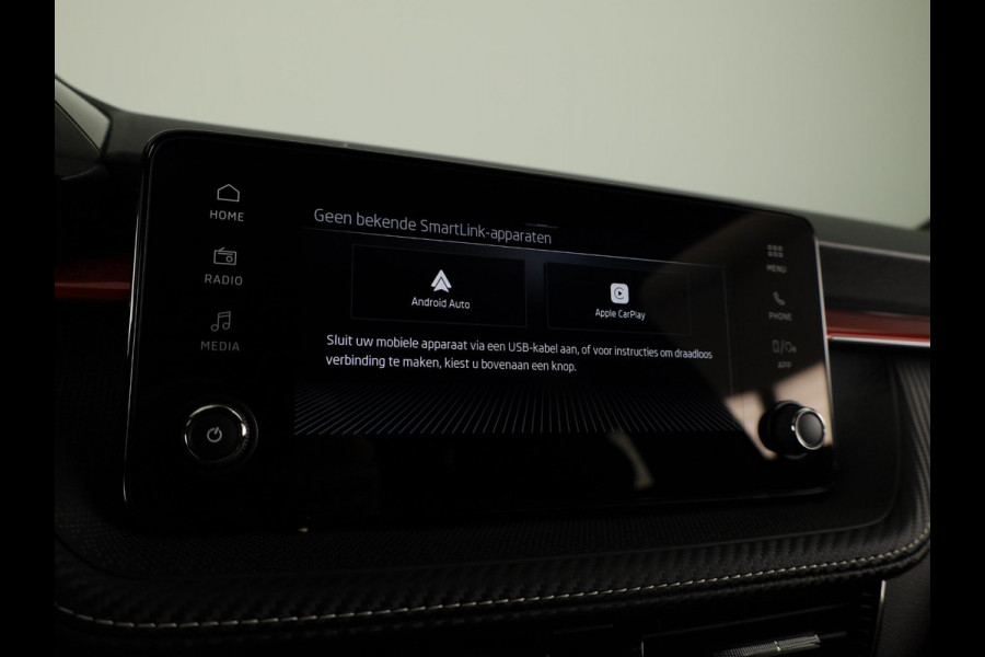 Škoda Fabia 1.0 TSI Monte Carlo 95 pk | Verlengde garantie | Navigatie via App | Parkeersensoren | Achteruitrijcamera | Stoelverwarming |