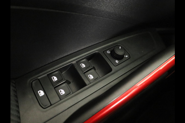 Škoda Fabia 1.0 TSI Monte Carlo 95 pk | Verlengde garantie | Navigatie via App | Parkeersensoren | Achteruitrijcamera | Stoelverwarming |