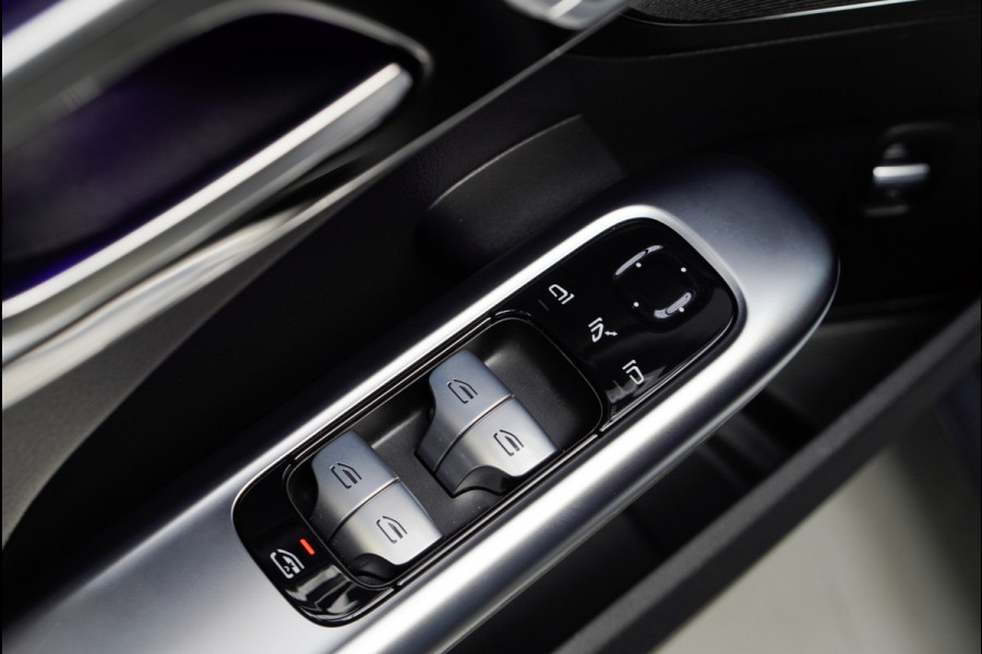 Mercedes-Benz C-Klasse Estate 180 AMG Line Panodak Leer 360° Memory Distronic+ Matrix Laser Navi LED Nightpack PTS Ambient Elekt. achterklep Elektr. trekhaak LM velgen BTW auto!