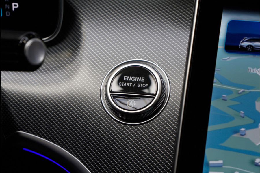 Mercedes-Benz C-Klasse Estate 180 AMG Line Panodak Leer 360° Memory Distronic+ Matrix Laser Navi LED Nightpack PTS Ambient Elekt. achterklep Elektr. trekhaak LM velgen BTW auto!