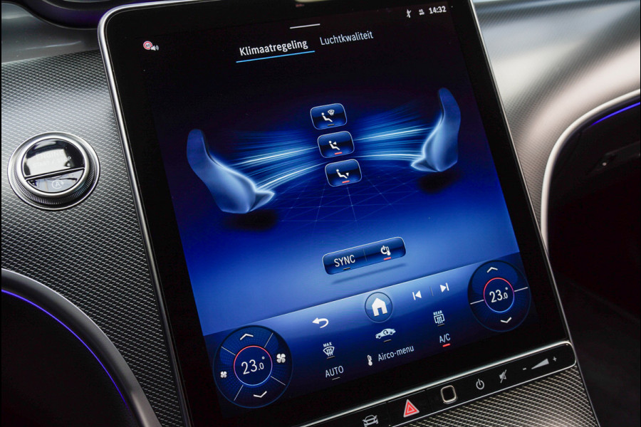 Mercedes-Benz C-Klasse Estate 180 AMG Line Panodak Leer 360° Memory Distronic+ Matrix Laser Navi LED Nightpack PTS Ambient Elekt. achterklep Elektr. trekhaak LM velgen BTW auto!