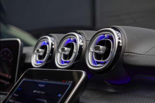 Mercedes-Benz C-Klasse Estate 180 AMG Line Panodak Leer 360° Memory Distronic+ Matrix Laser Navi LED Nightpack PTS Ambient Elekt. achterklep Elektr. trekhaak LM velgen BTW auto!