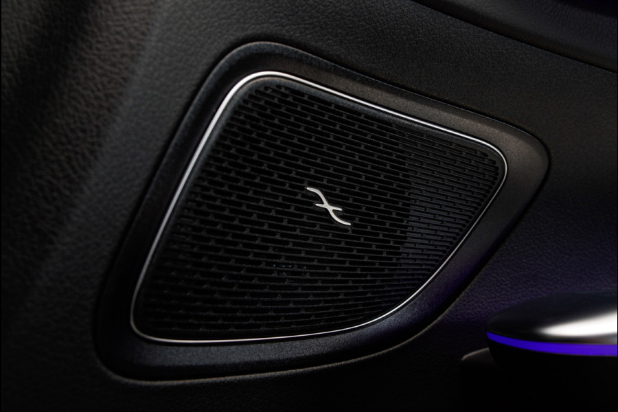 Mercedes-Benz C-Klasse Estate 180 AMG Line Panodak Leer 360° Memory Distronic+ Matrix Laser Navi LED Nightpack PTS Ambient Elekt. achterklep Elektr. trekhaak LM velgen BTW auto!