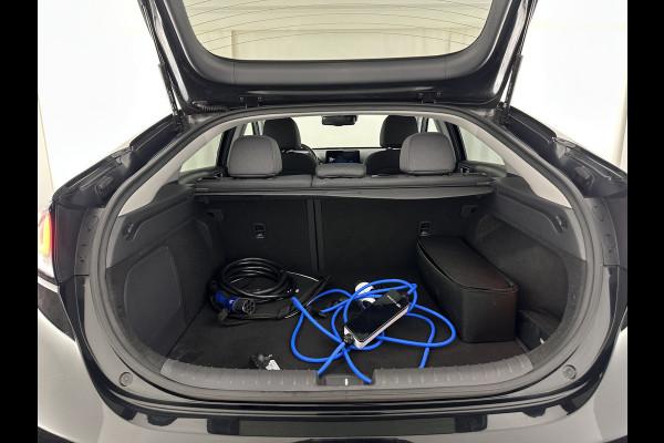 Hyundai IONIQ Comfort EV 38 kWh {SOH-100%} (INCL.BTW) *FULL-LED | ADAPTIVE-CRUISE | CAMERA | KEYLESS | DAB+ | NAVI-FULLMAP | HEATED-COMFORTSEATS | PRIVACY-GLASS | ECC | PDC | 16''ALU*