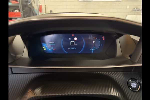 Peugeot 208 100pk GT-Line (Camera - Stoelverwarming - Automatische Airco - Parkeersensoren V+A - GT pakket)